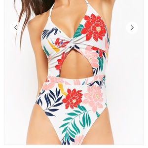 NEW Cut Out One Piece Swim Suit